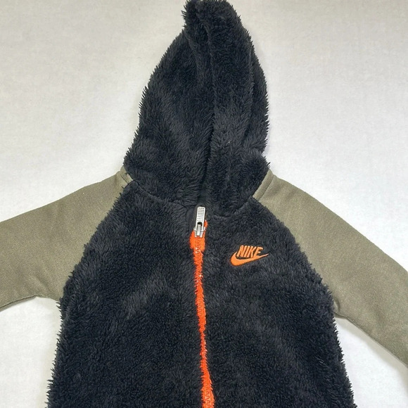 Nike Baby Fleece Bodysuit Size 6 Months Full Zip NWT - Picture 2 of 11